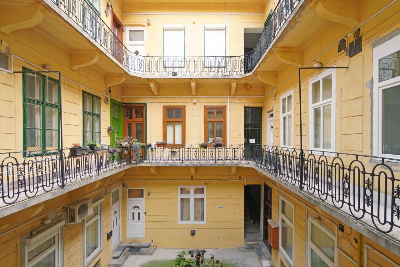 V27 Vadasz Apartment, Budapest