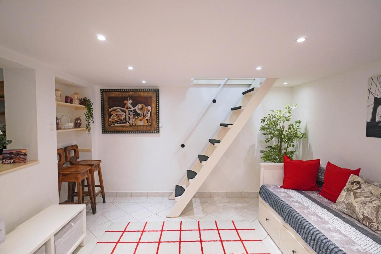 V27 Vadasz Apartment — Photos 3